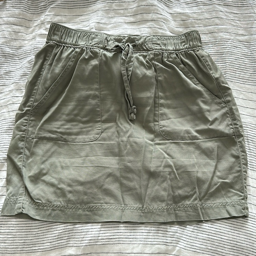 C&C olive skirt